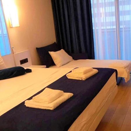 Superior Apartments Orbi City Sea View Batumi Exteriör bild