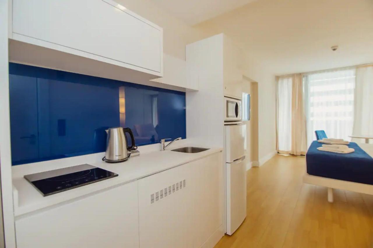 Superior Apartments Orbi City Sea View Batumi Exteriör bild