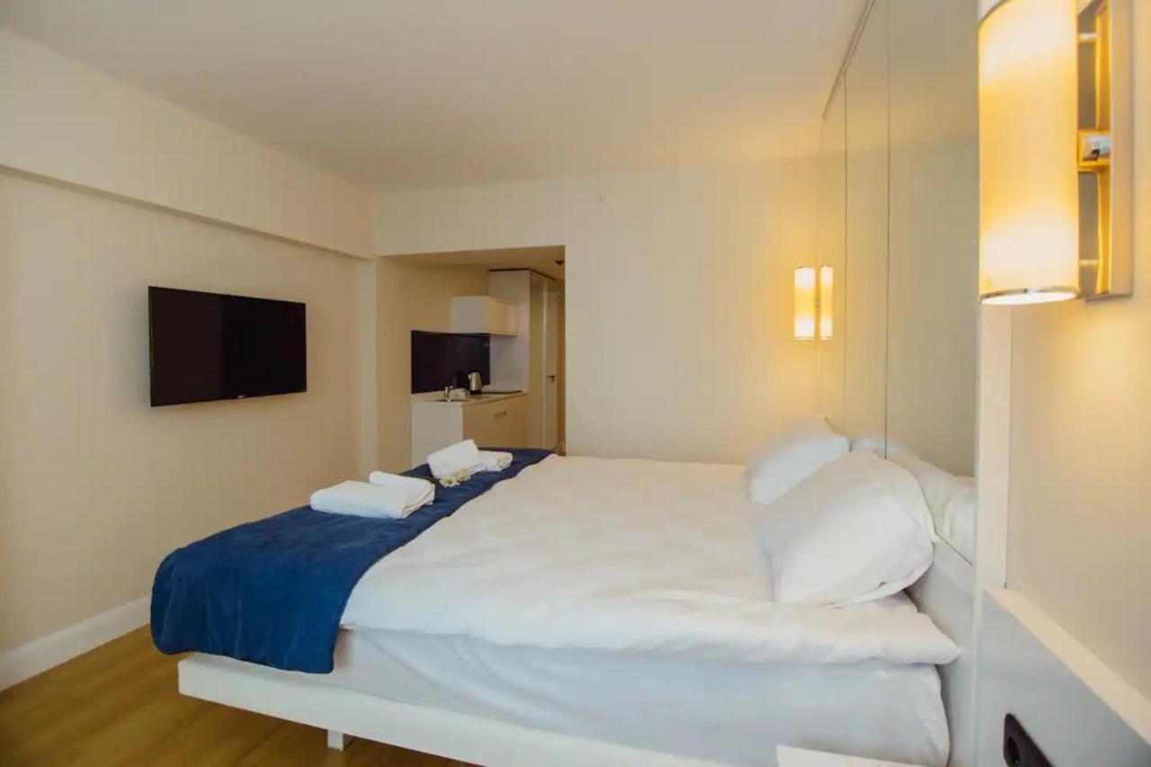 Superior Apartments Orbi City Sea View Batumi Exteriör bild