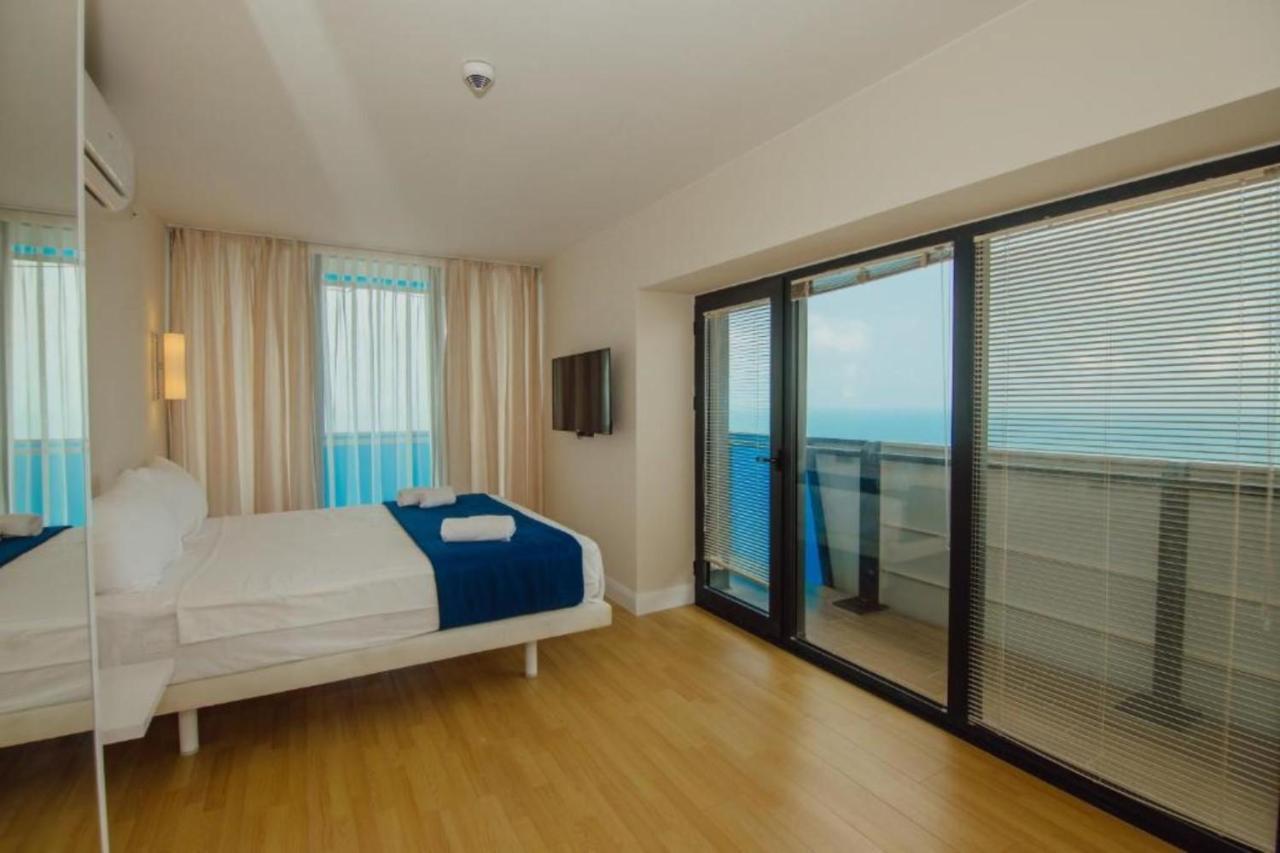 Superior Apartments Orbi City Sea View Batumi Exteriör bild