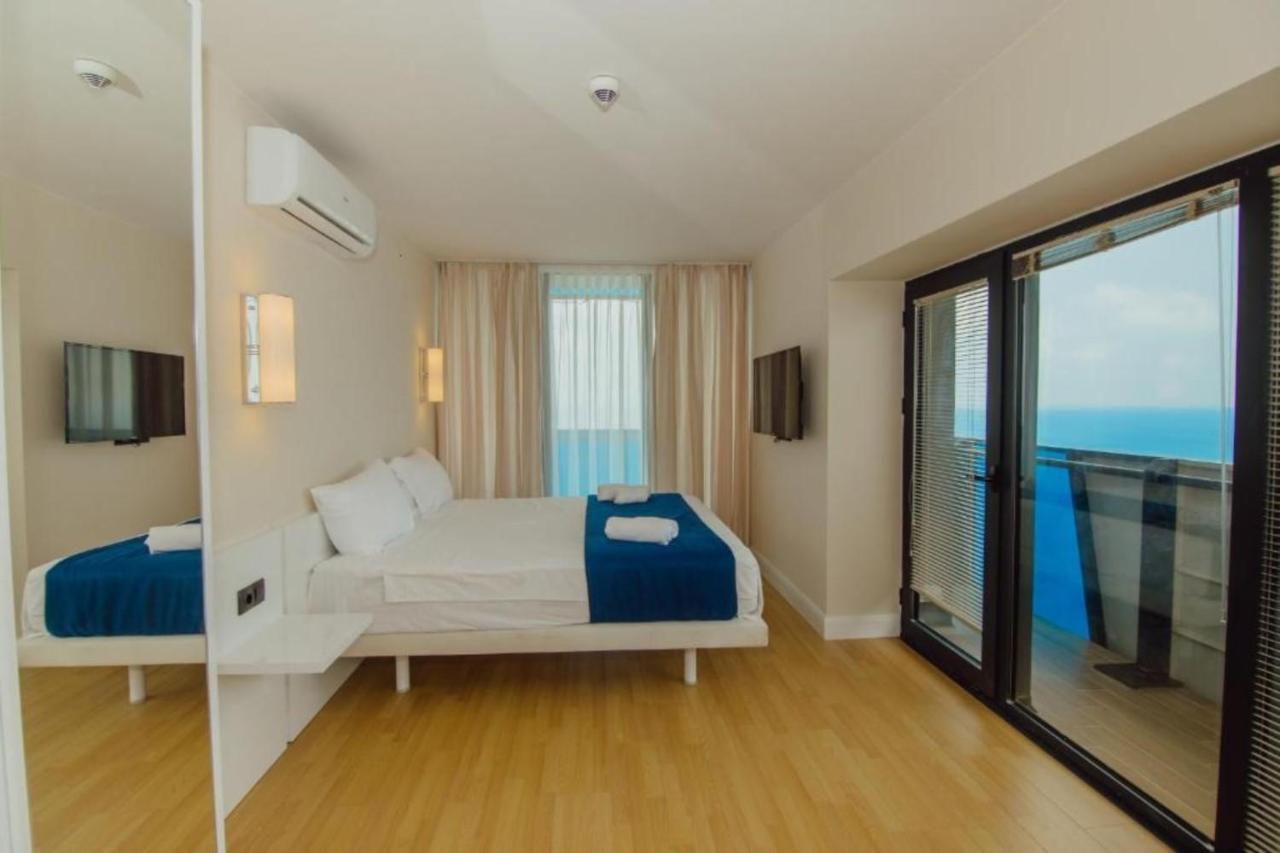 Superior Apartments Orbi City Sea View Batumi Exteriör bild