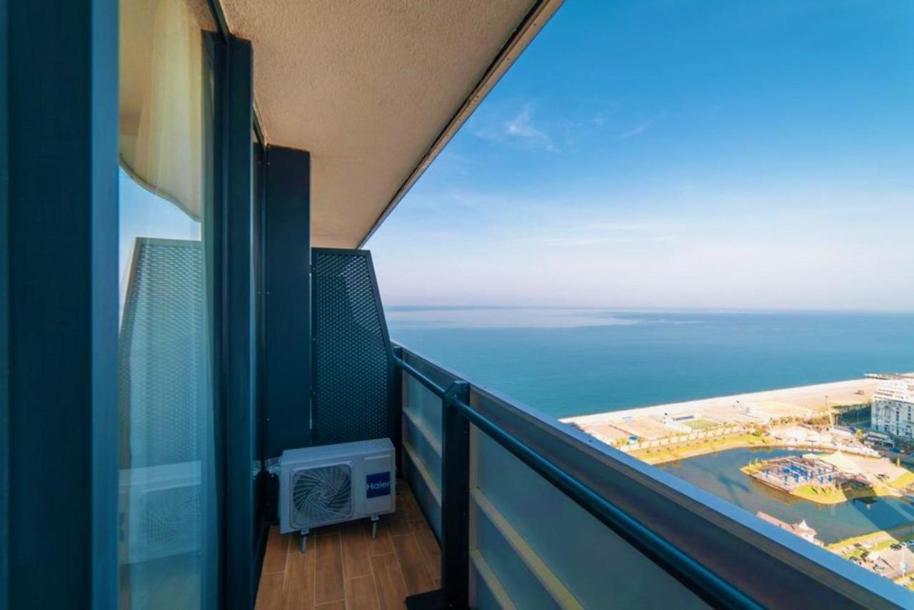 Superior Apartments Orbi City Sea View Batumi Exteriör bild